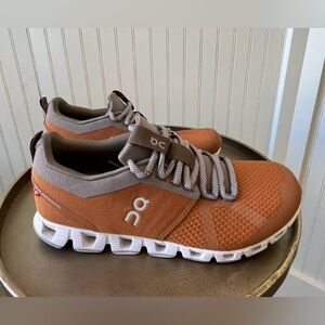 MEN’S ON CLOUD SNEAKERS | SIZE:8 | BROWN | EXCELLENT PRE-OWNED CONDITION
